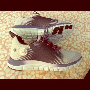 pump up sneakers